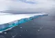 Un aisberg uriaș, desprins din Antarctica, a eliberat sute de miliarde de tone de apă dulce