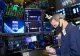 PANICĂ la BURSA din New York! Wall Street a închis în scădere. Tensiunile din Ucraina au repercusiuni la nivel MONDIAL