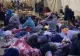 Imaginea disperării care face înconjurul lumii. Oamenii din Harkov s-au refugiat la metrou de teama rachetelor lui Putin
