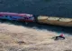 VIDEO | Locomotiva unui tren a luat foc în mers, în Tulcea. Pompierii au intervenit de urgență