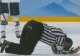 VIDEO | Momente de panică: O femeie arbitru s-a ciocnit cu o hocheistă și a căzut pe gheață 