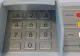 De ce trebuie să verifici atent tasta 5 de la bancomat când scoţi banii. Detaliul care te ferește de pagubă
