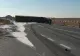 VIDEO | Panică la ieșirea din Țăndărei, pe DN2A. Un TIR încărcat cu azotat de amoniu s-a răsturnat pe șosea
