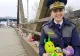 FOTO | Podul istoric care face legătura dintre România și Ucraina a devenit un „pod al jucăriilor”