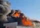 VIDEO | Incendiu devastator la o hală din Dolj. Au fost emise mesaje RO-Alert