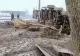 TIR spulberat de tren. A fost proiectat într-o clădire de lângă calea ferată. 5 persoane au ajuns la spital VIDEO