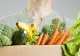 LISTA alimentelor care vor putea fi cumpărate cu vouchere acordate persoanelor cu venituri reduse 