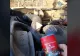 VIDEO – De ce e bine să ai un deodorant în mașină – Cum repară nea’ Mitică motorul – Cea mai inventivă metodă
