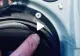 VIDEO – Și-a cumpărat o mașină la mâna a doua și a vrut să-i schimbe boxele. Surpriza uriașă de care a avut parte – Ce a găsit in ușa