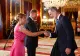 Controversata rochie roz. Cine a îmbrăcat-o pe Carmen Iohannis la dineul de gală de la Palatul Regal din Madrid
