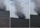 Fenomen neobișnuit la Arad. Mai multe vârtejuri au ridicat flăcările incendiilor și au propagat focul - VIDEO