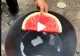 VIDEO – Pepene fript – Rețeta care a șocat internetul – Cum arată la final