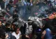 Sri Lanka în FALIMENT. După ce a fugit președintele, protestatarii au asaltat locuința premierului. Sunt zeci de răniți