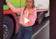 VIDEO – Unul dintre cele mai mari secrete ale șoferilor de TIR a fost dezvăluit de o tânăra. Ce ascund în interiorul ușii