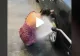 VIDEO – Ce farsă i-a făcut un român iubitei sale, în timp ce își spală mașină – Reacția tinerei a surprins pe toată lumea