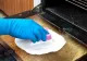 Cum cureți rapid geamul de la cuptor cu aceste două ingrediente simple din bucătărie
