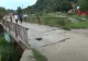 Sute de oameni în pericol - Găuri imense într-un pod șubred din Caraș-Severin