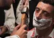 NUNTA anului. George Simion ține la tradiții. A fost bărbierit cu TOPORIȘCA și a împodobit bradul (VIDEO)