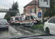 O ambulanță care transporta un pacient în stare gravă, proiectată într-un panou publicitar, la Arad. Personajul medical a fost rănit