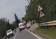 ȘOCANT: bărbat care nu s-a asigurat la coborârea dintr-un autoturism, lovit MORTAL de un TIR