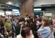 HAOS în aeroporturi. Blue Air suspendă TOATE cursele care pleacă din România - Ministerul Mediului i-a blocat conturile
