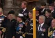 Întâmplare sau premeditare?! Meghan, "ascunsă" în spatele unei lumânări în timpul transmisiunii live de la catafalcul Reginei