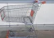 Coșul de cumpărături al românilor e tot mai gol. Cu cât s-au scumpit alimentele într-un an