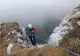 Opt turiști fără echipament, blocați pe stânci, în Piatra Craiului, au fost salvați după 11 ore 