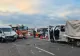 Accident cu 21 de persoane implicate pe A1. Trei victime, după impactul dintre o mașină și două microbuze