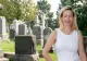 Tânăra care gătește rețete culese de pe pietrele funerare