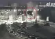 Momentul în care o mașină izbește un separator din beton și zboară 15 metri în aer, în fața unei stații de taxare din China - VIDEO