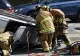 Un paramedic a ajutat o tânără după un accident, fără să știe că este fiica sa. Din cauza rănilor nu a recunoscut-o! Tânăra a murit la spital