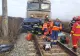 Accident mortal, pe calea ferată - mașină zdrobită de tren. Șoferul nu a oprit la barieră - FOTO
