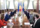 Klaus Iohannis a discutat cu Secretarul de Stat al SUA despre ridicarea vizelor pentru românii care merg în America