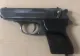 Un pistol cu gaz şi mai multe proiectile, ascunse sub cărți, în banca unui elev de liceu! Ce voia să facă cu ele