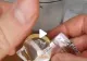 VIDEO – A pus porumb într-un prezervativ. Ce a urmat a uimit internauții – Clipul a devenit viral