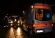 Un șofer a intrat cu maşina într-o casă, în Ajun de Crăciun! O persoană a ajuns la spital