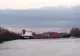 Imagini uluitoare pe Dunăre. Un vas rămas fără comenzi a BLOCAT fluviul, asemeni unei bariere - FOTO