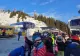 Aglomerație uriașă și scandal la gondola din Sinaia. Oamenii așteaptă ore întregi, s-a sistat vânzarea biletelor - VIDEO