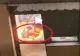 VIDEO – Ce a făcut un puști din România chiar la miezul nopții de Revelion – Imaginile filmate de un vecin au devenit virale pe internet