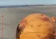 Minge uriașă fier, descoperită pe o plajă din Japonia! Apariția misterioasă a dat naștere unui val de SPECULAȚII - VIDEO 