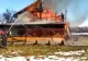 Incendiu de proporții în Hunedoara. O cabană a ars din temelii!