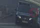 Gest halucinant: Un jandarm a fost filmat când vandaliza o mașină. Direct din duba jandarmeriei!