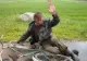  Un bărbat beat și-a călcat fratele, și mai beat, cu mașina. Victima a ajuns la spitalul din Giurgiu, agresorul la poliție