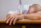 STUDIU. De ce sunt persoanele nocturne mai predispuse la consumul de alcool și tutun