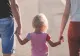 "Copiii din familiile sărace vor fi luați de stat" - fake-news-ul cu care AUR a dezinformat poporul - Ce prevede, de fapt, legea care a creat ISTERIE