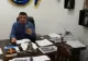 Funcționarii publici și-au împărțit pumni și picioare chiar în biroul primarului! Scandal de proporții într-o localitate băcăuană - VIDEO