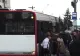 REVOLTĂTOR: Bărbatul care a bătut un călător, într-un autobuz, lăsat LIBER de judecători! Fiul agresorului a vrut să FURE telefonul victimei