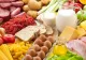 Plafonarea adaosului comercial la alimentele de bază, prelungită două luni. Marcel Ciolacu: „Românii ar fi plătit preţuri mai mari cu 20%”