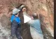VIDEO – Muncitorii au auzit un zgomot ciudat în timp ce săpau cu excavatorul – Când și-au dat seama despre ce e vorba, s-au oprit imediat
